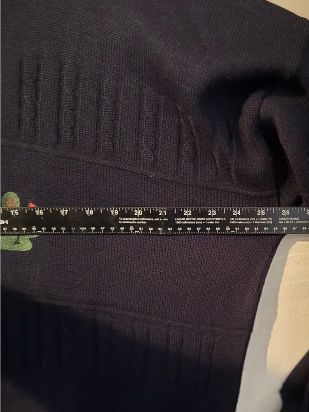 Blarney Castle Ireland Wool Embroidered Golfer Sweater, XL